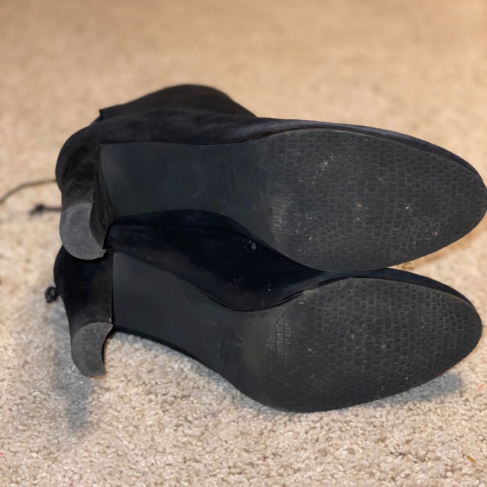 Stuart Weitzman Catch Suede Bootie 9 - image 6